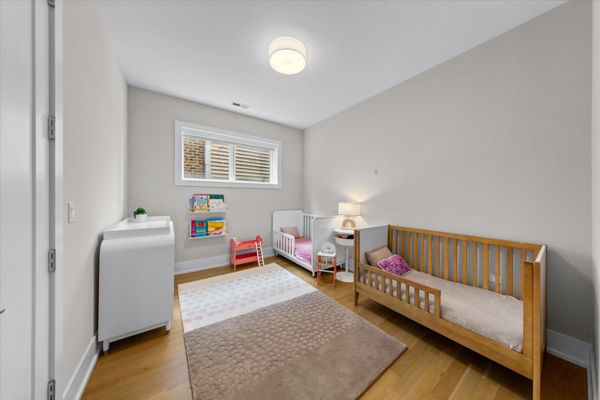 2745 West Lawrence Avenue Chicago IL 60625