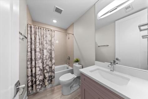 2745 West Lawrence Avenue Chicago IL 60625