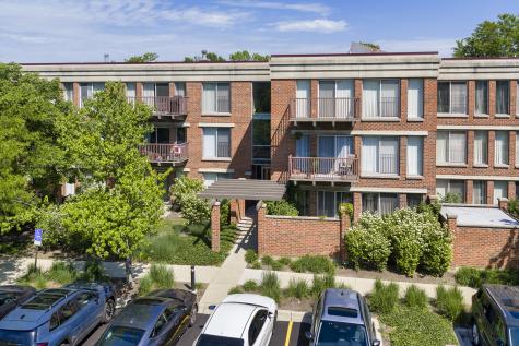 412 Kelburn Road Deerfield IL 60015