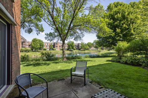 412 Kelburn Road Deerfield IL 60015