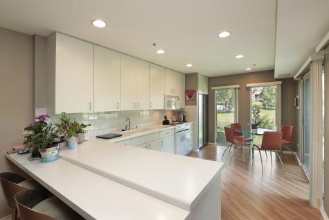 412 Kelburn Road Deerfield IL 60015