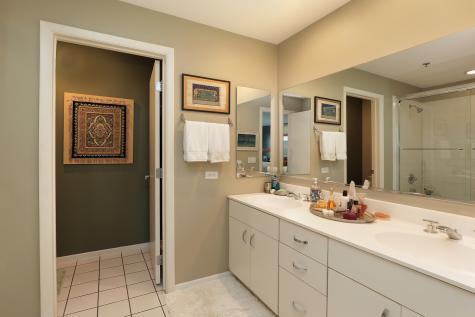 412 Kelburn Road Deerfield IL 60015