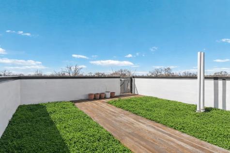 2438 North Western Avenue Chicago IL 60647