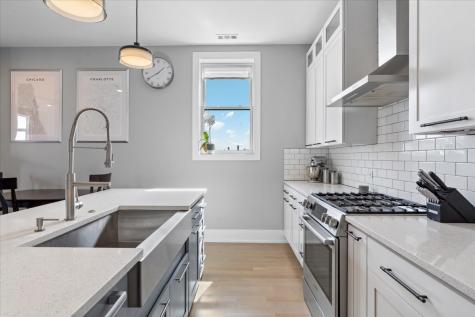 2438 North Western Avenue Chicago IL 60647