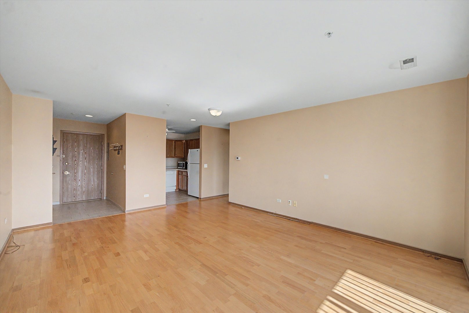 57 East Hattendorf Avenue Roselle IL 60172