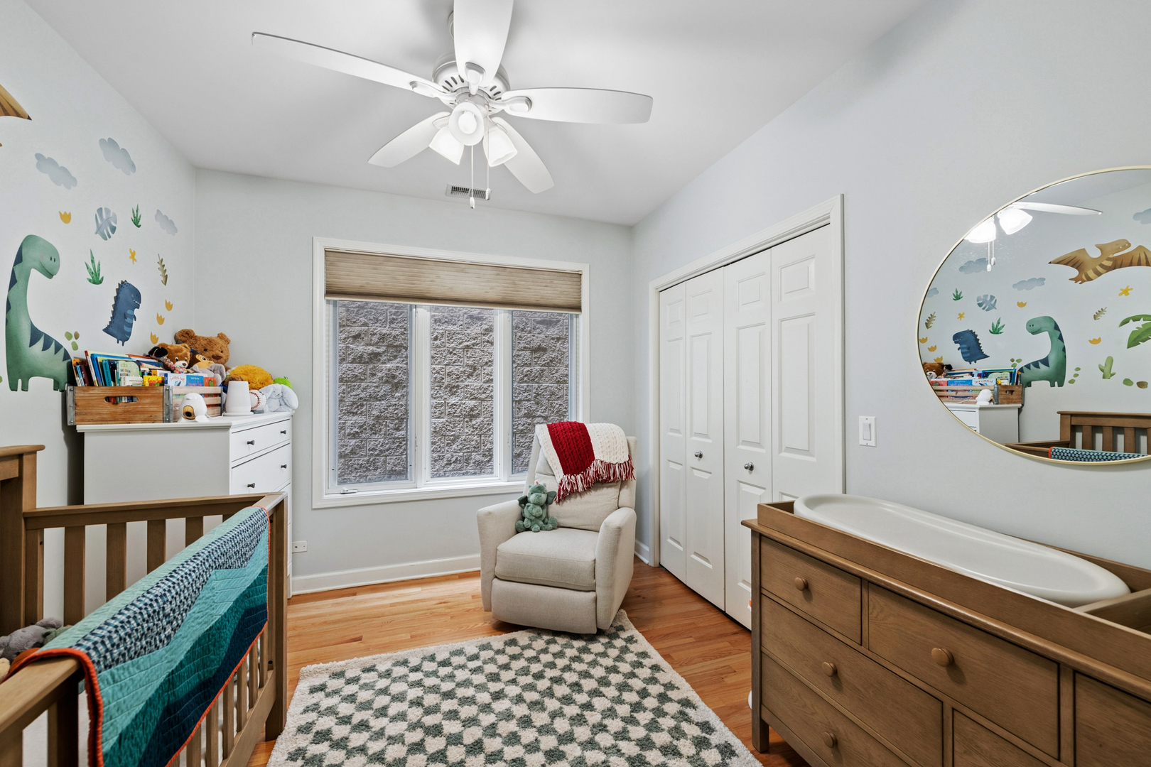 3336 North Damen Avenue Chicago IL 60618