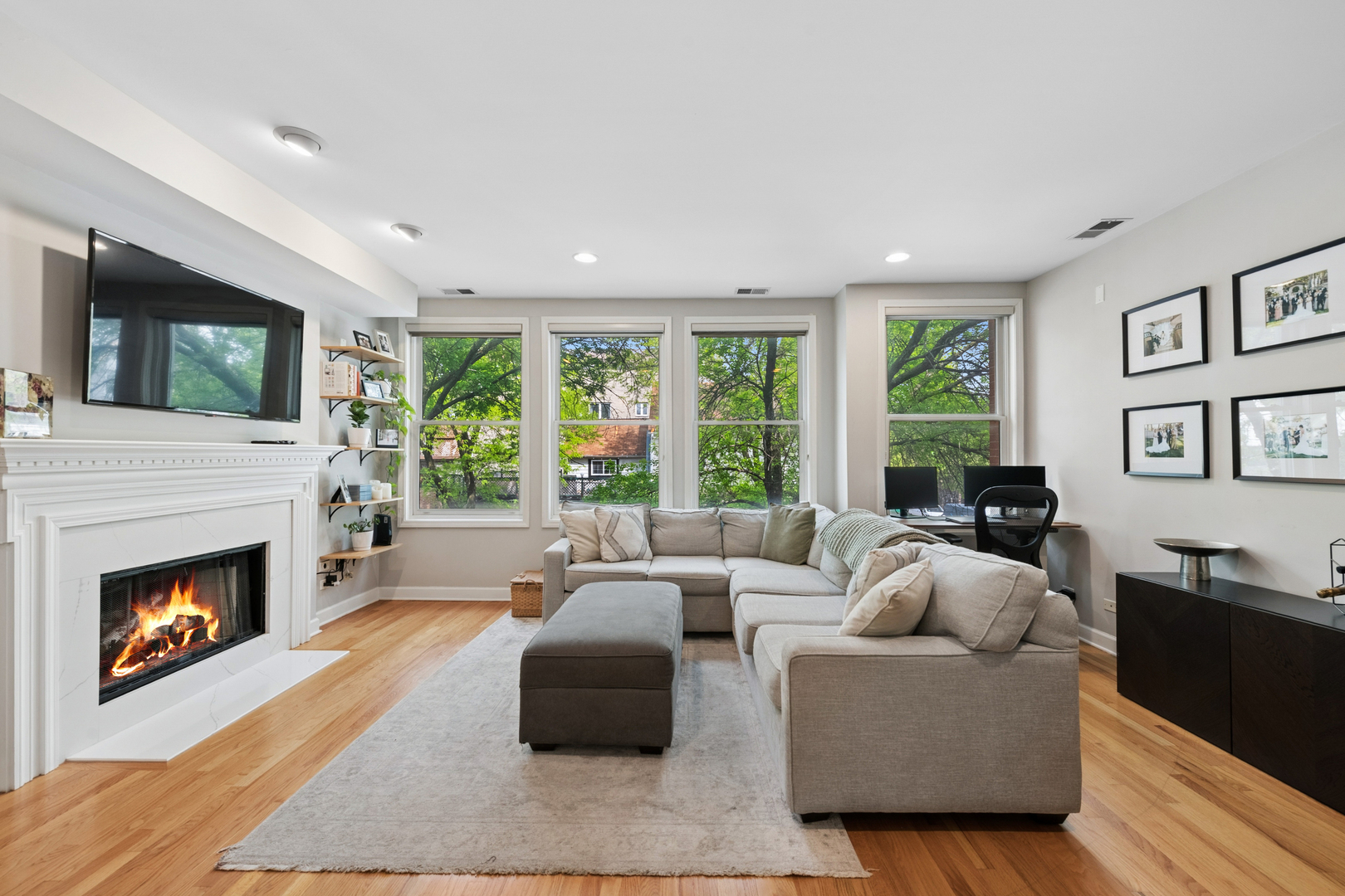 3336 North Damen Avenue Chicago IL 60618