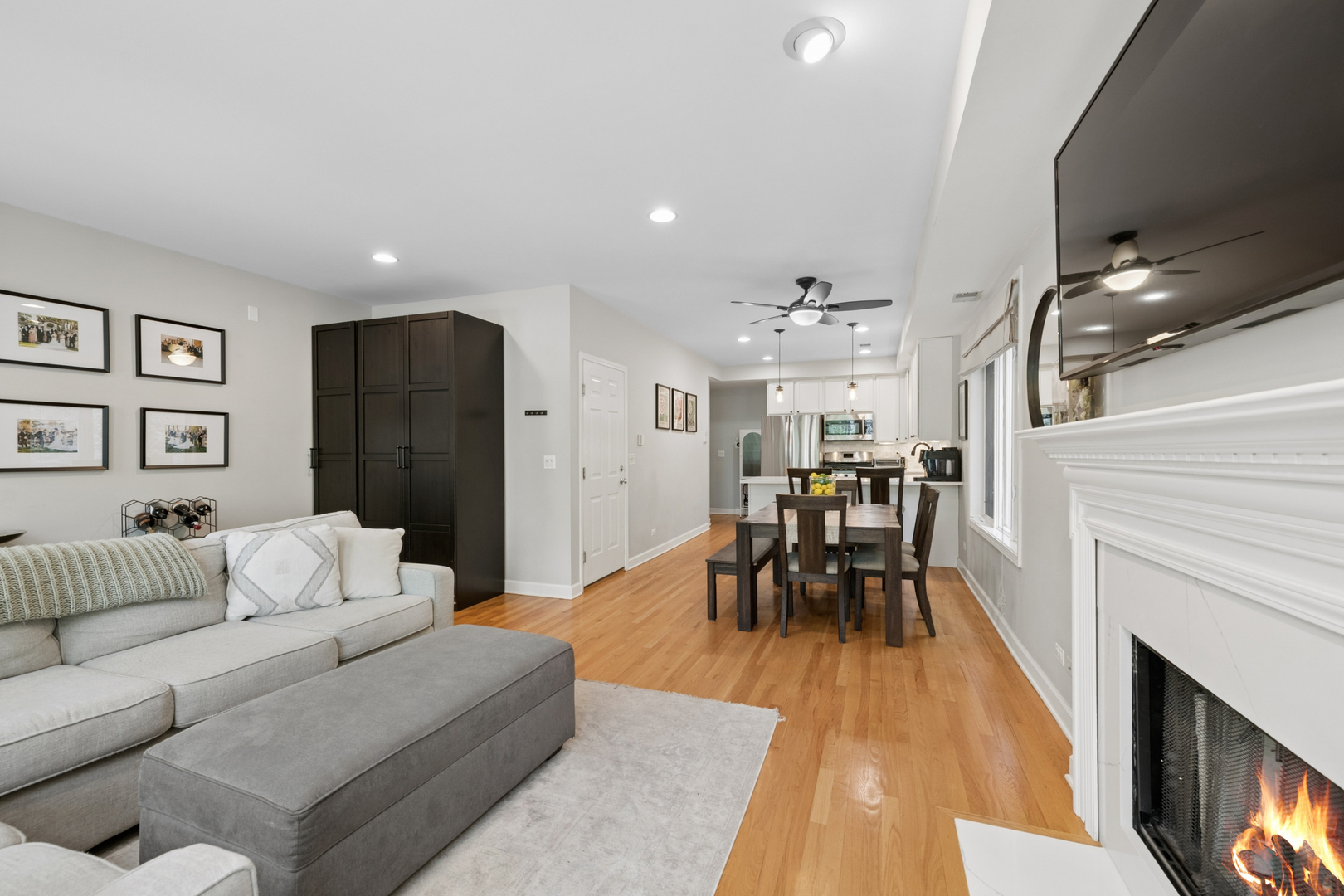 3336 North Damen Avenue Chicago IL 60618