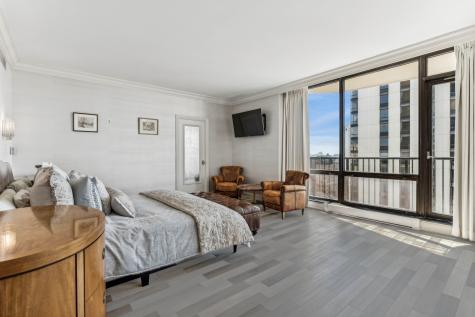 1040 North Lake Shore Drive Chicago IL 60611