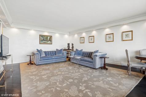 1040 North Lake Shore Drive Chicago IL 60611