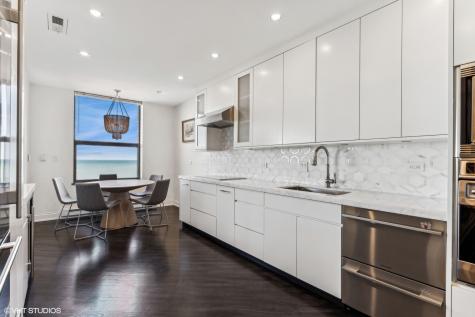 1040 North Lake Shore Drive Chicago IL 60611