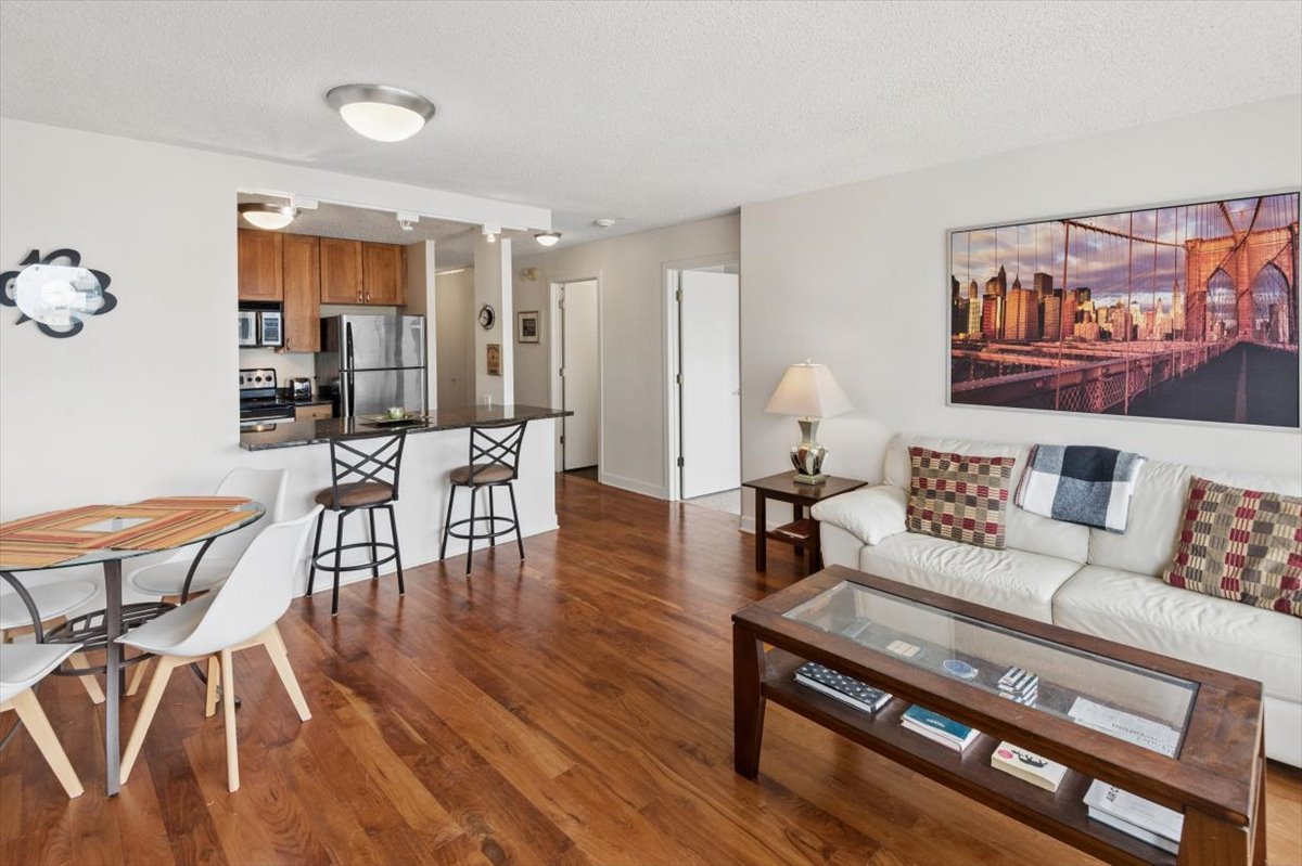 30 East Huron Street Chicago IL 60611