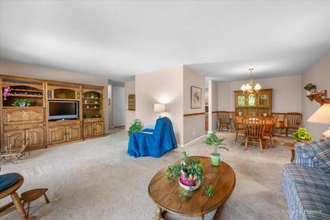 1605 East Central Road Arlington Heights IL 60005