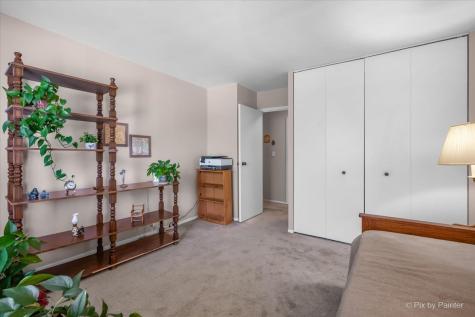 1605 East Central Road Arlington Heights IL 60005