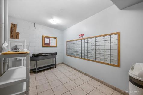 1605 East Central Road Arlington Heights IL 60005