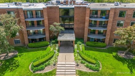 1605 East Central Road Arlington Heights IL 60005