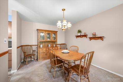 1605 East Central Road Arlington Heights IL 60005