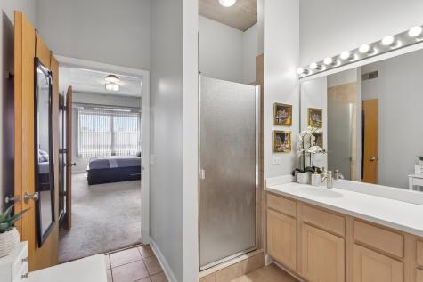 3260 North Clark Street Chicago IL 60657