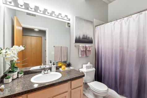 3260 North Clark Street Chicago IL 60657