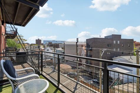 3260 North Clark Street Chicago IL 60657