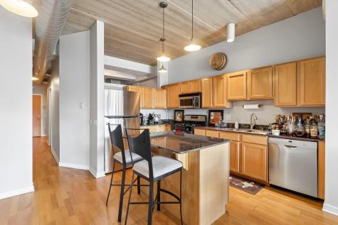 3260 North Clark Street Chicago IL 60657