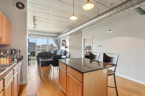 3260 North Clark Street Chicago IL 60657