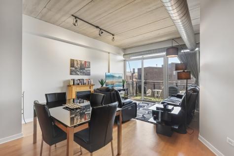 3260 North Clark Street Chicago IL 60657