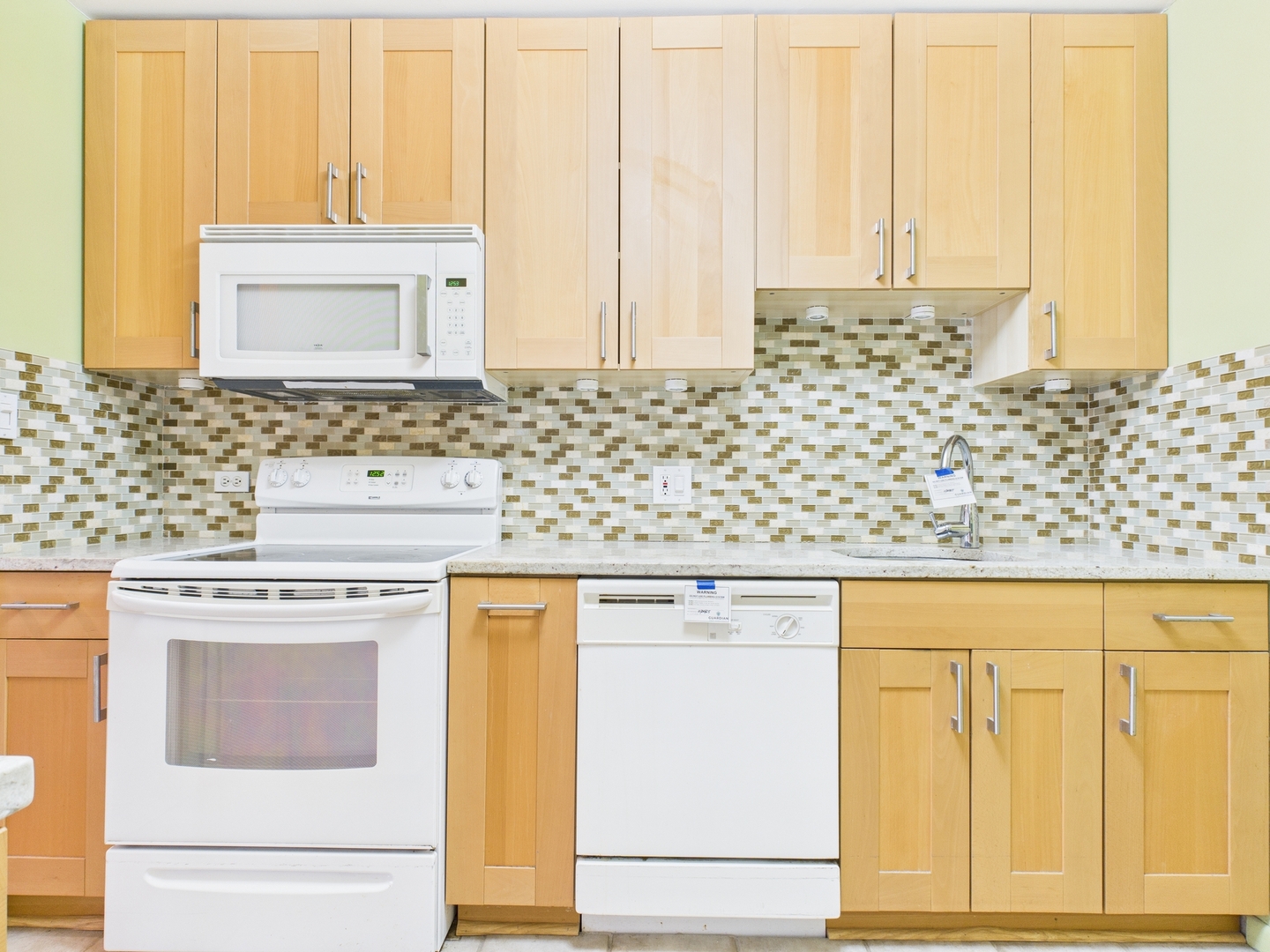 3930 North Pine Grove Avenue Chicago IL 60613