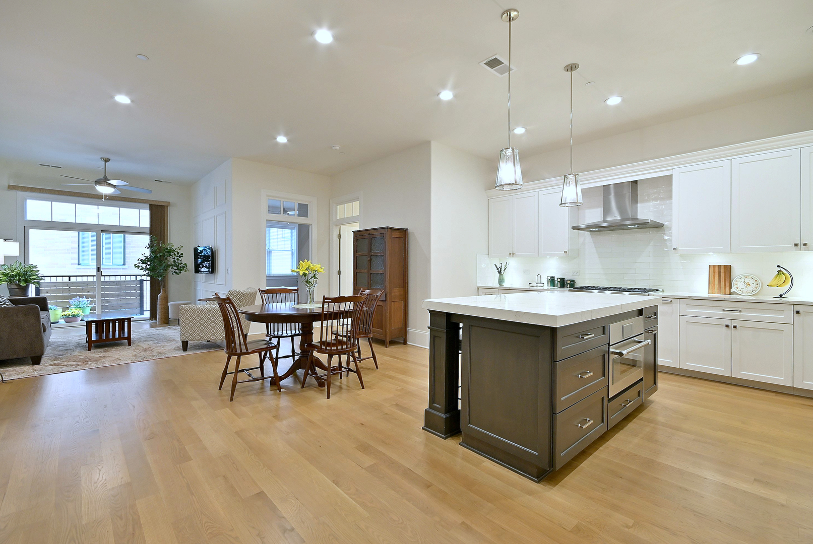 105 South Cottage Hill Avenue Elmhurst IL 60126