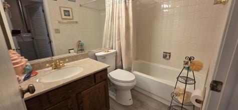 171 Grove Avenue Des Plaines IL 60016