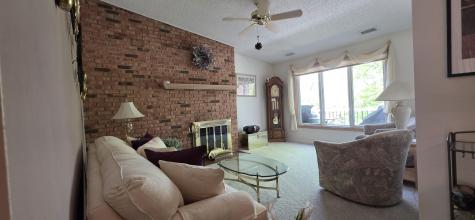 171 Grove Avenue Des Plaines IL 60016