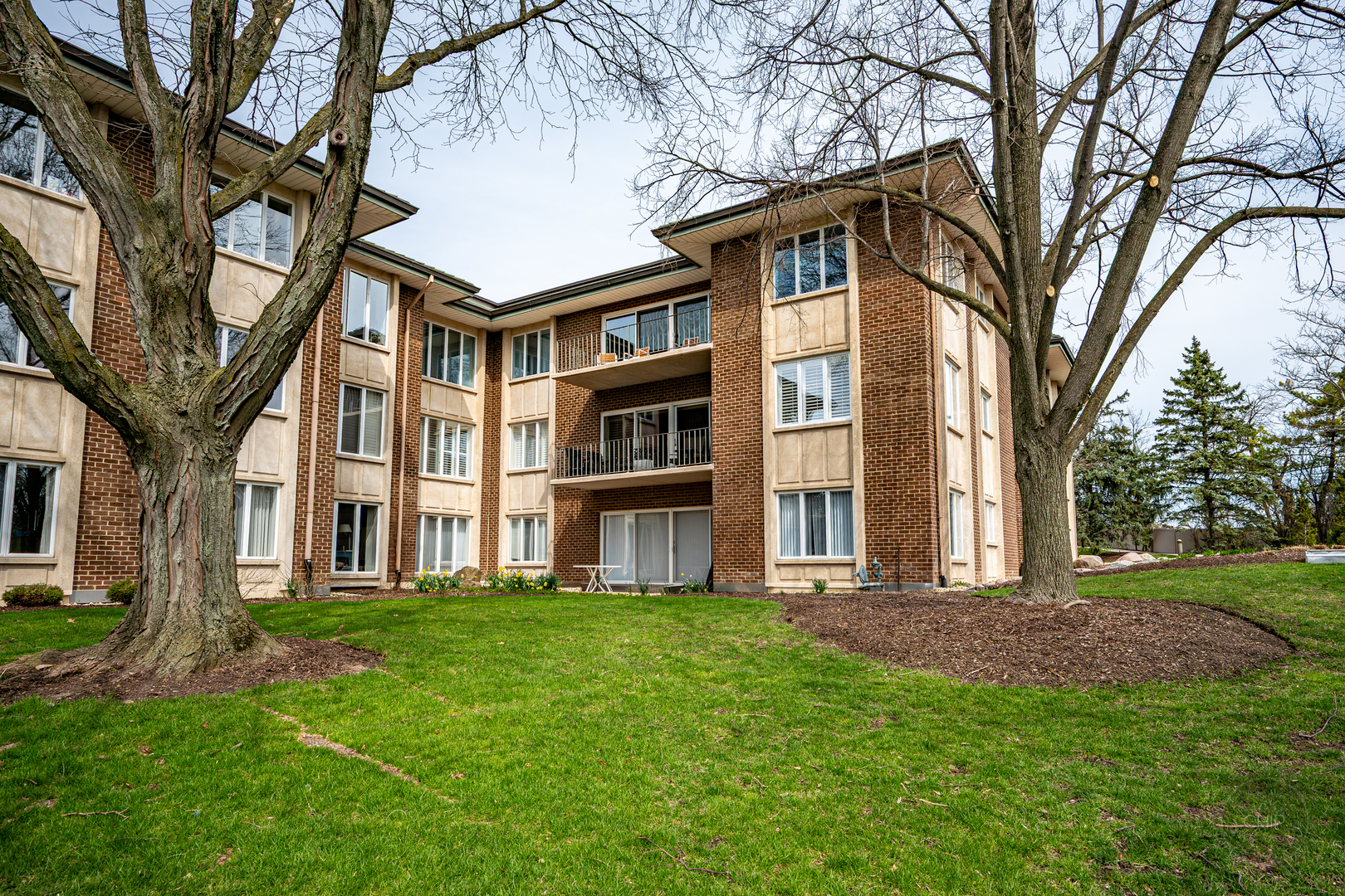 4 Oak Brook Club Drive Oak Brook IL 60523