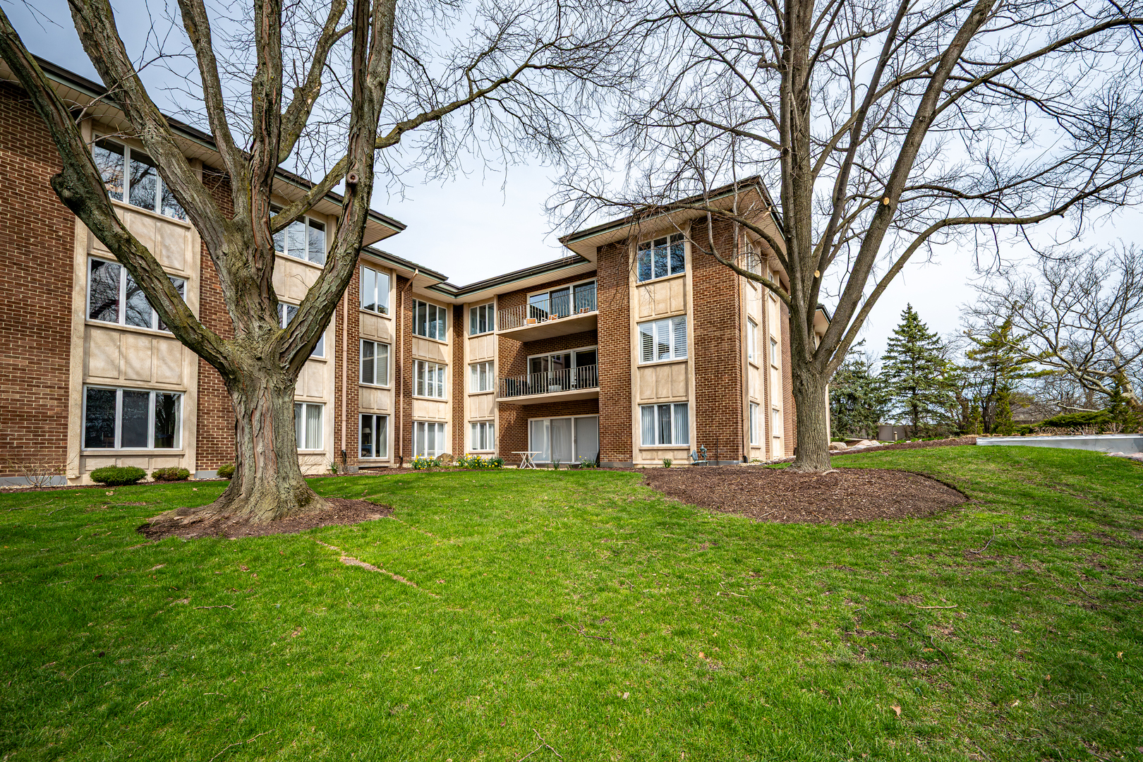 4 Oak Brook Club Drive Oak Brook IL 60523