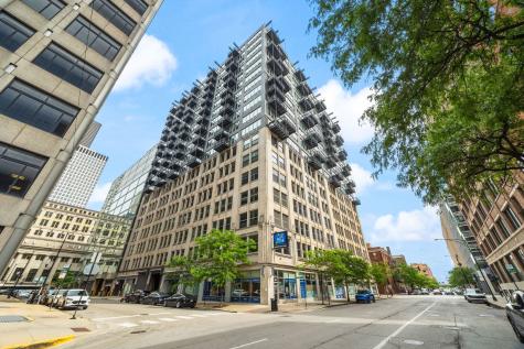 565 West Quincy Street Chicago IL 60661