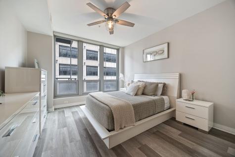 565 West Quincy Street Chicago IL 60661