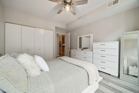 565 West Quincy Street Chicago IL 60661