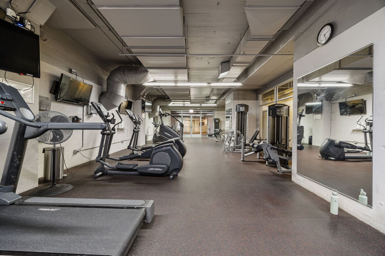 565 West Quincy Street Chicago IL 60661