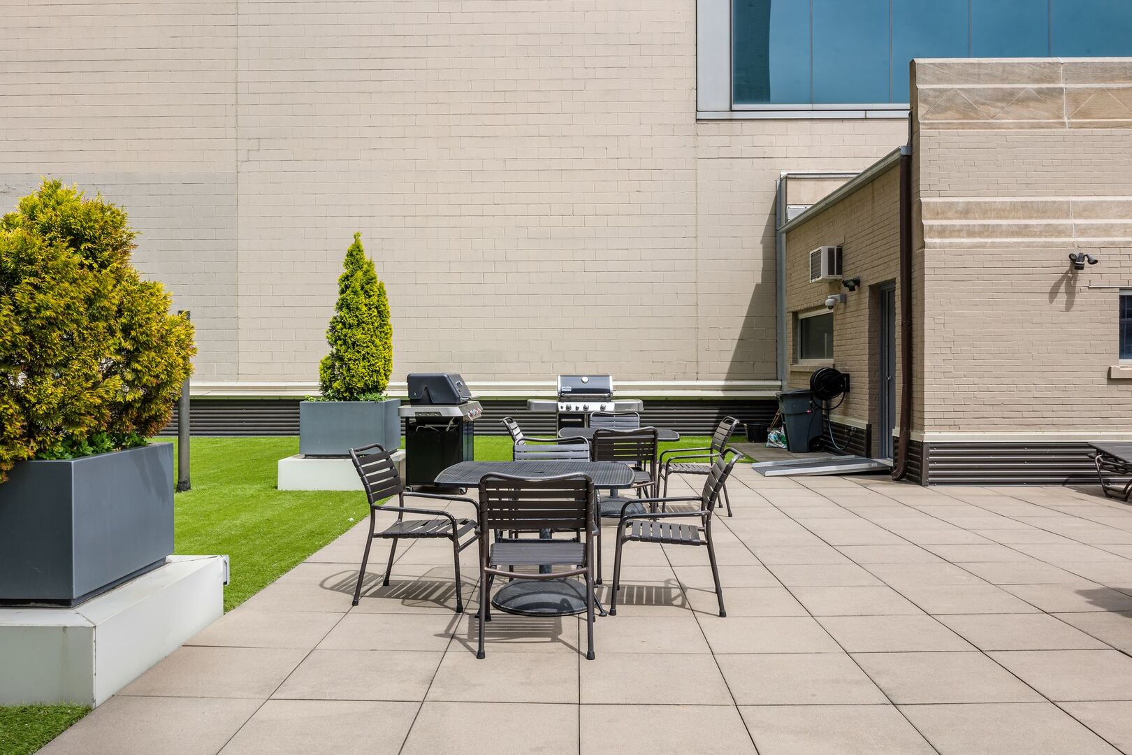 565 West Quincy Street Chicago IL 60661