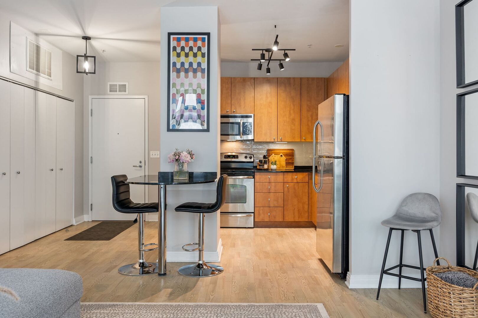 565 West Quincy Street Chicago IL 60661