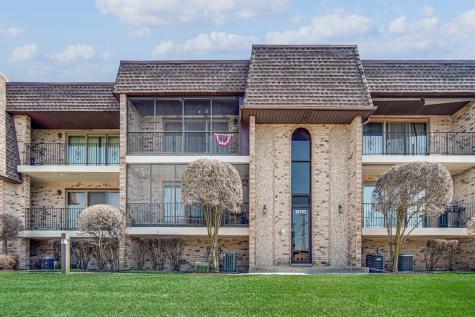 15702 Foxbend Court Orland Park IL 60462
