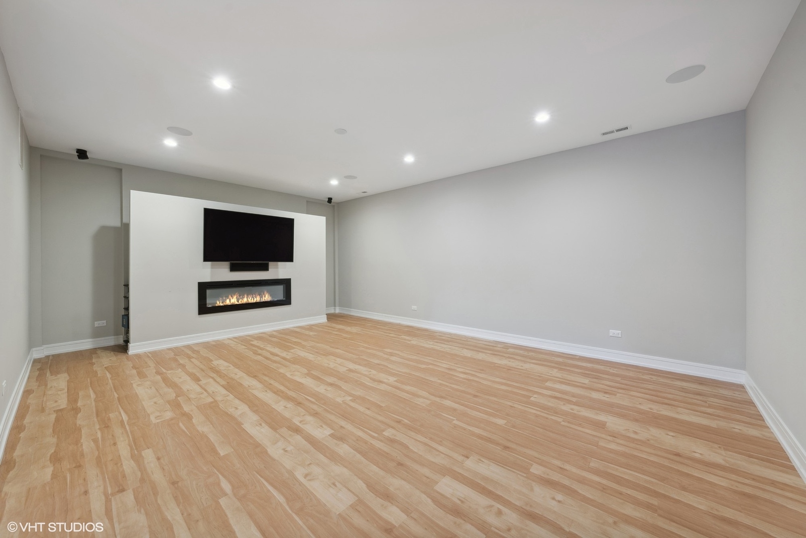1203 West Superior Street Chicago IL 60642