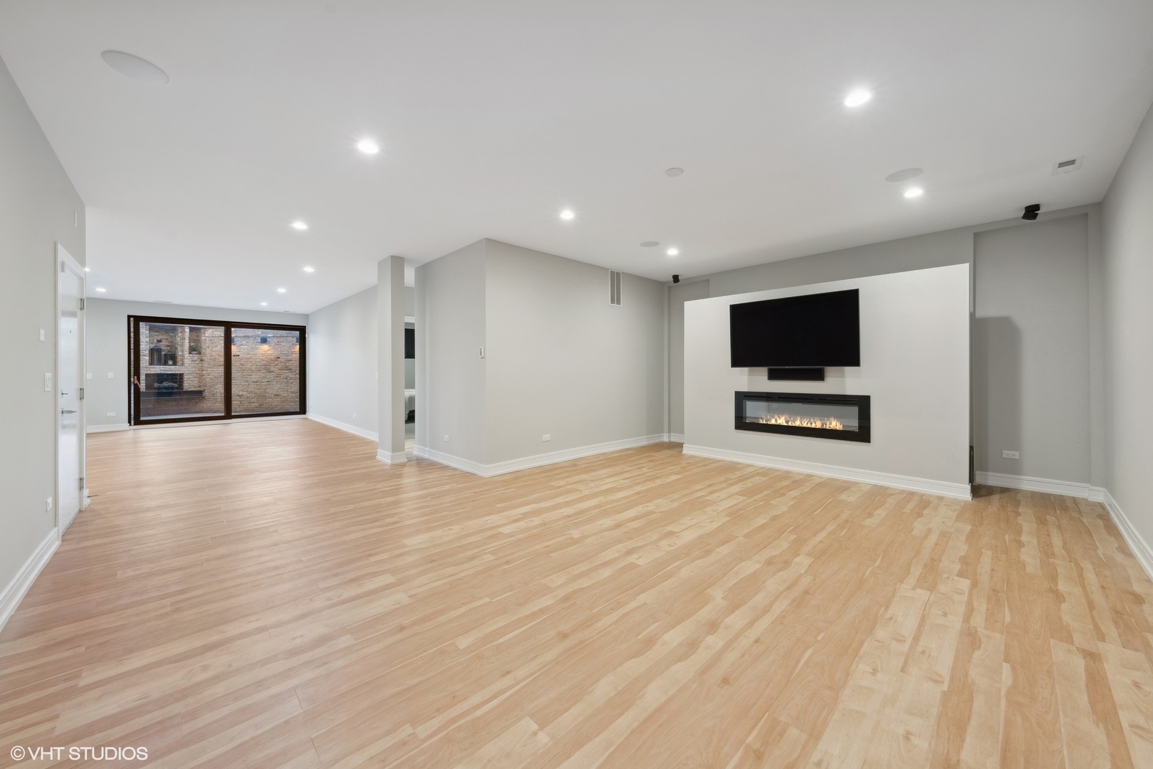1203 West Superior Street Chicago IL 60642