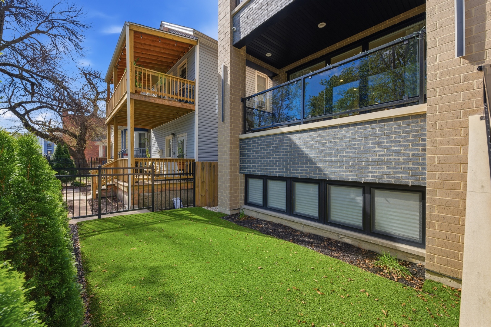 2038 North Bingham Street Chicago IL 60647