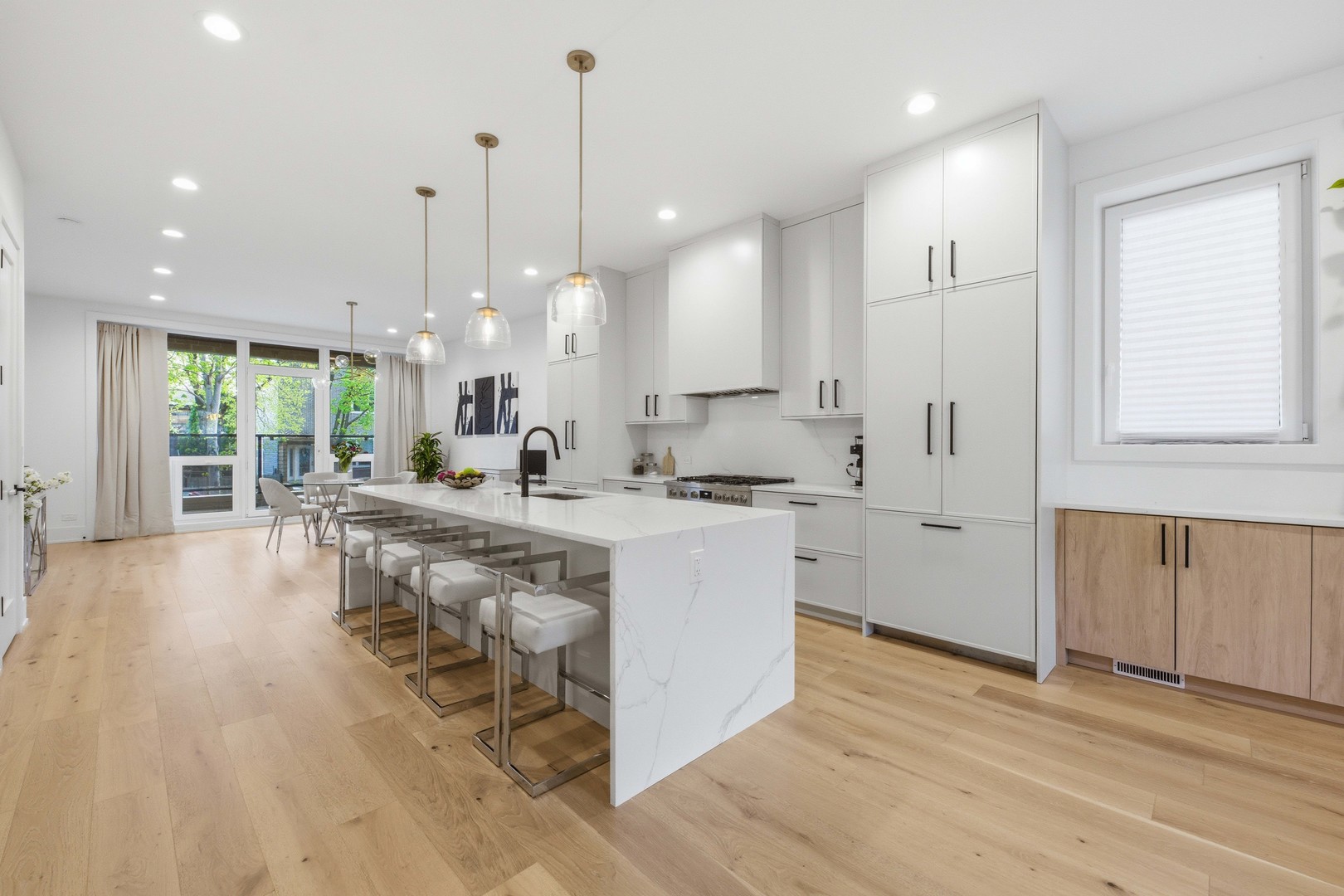 2038 North Bingham Street Chicago IL 60647