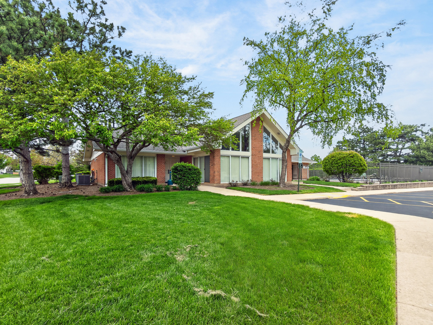 829 Dighton Lane Schaumburg IL 60173