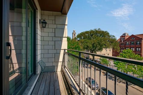 6438 South Woodlawn Avenue Chicago IL 60637
