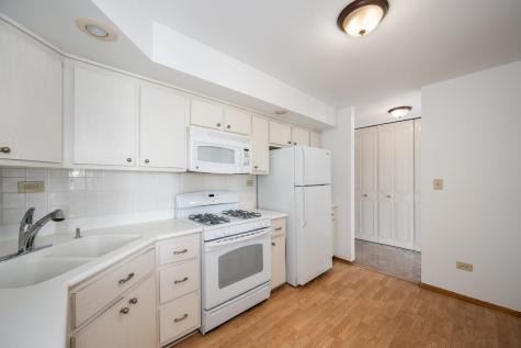7225 West Higgins Avenue Chicago IL 60656