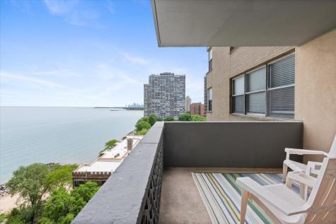 6301 North Sheridan Road Chicago IL 60660
