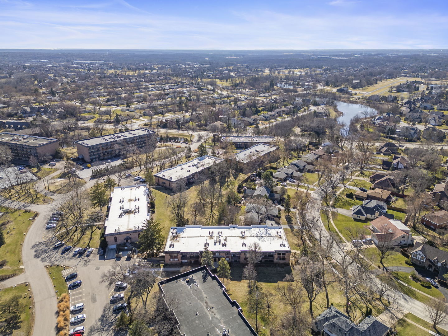 8000 Woodglen Lane Downers Grove IL 60516