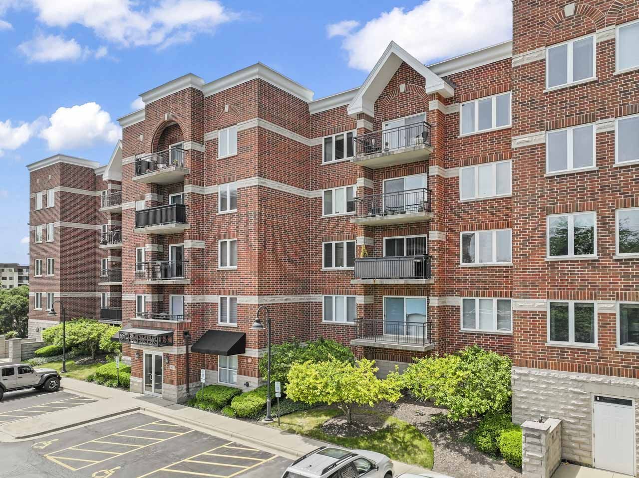 3451 North Carriageway Drive Arlington Heights IL 60004